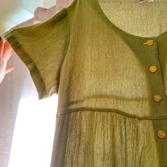 Sage green vintage maxi button up dress with tie string & gold buttons - Picture 3 of 7